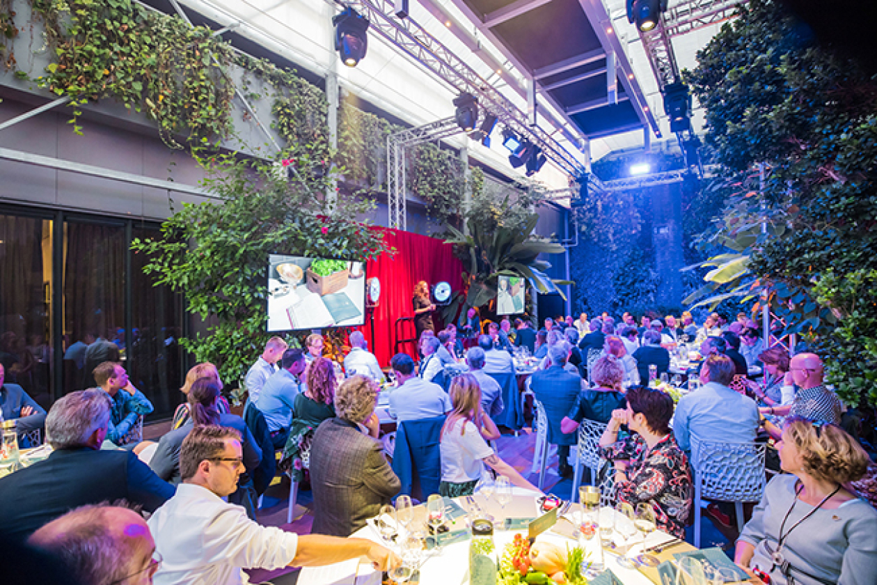 Hutten en vers+ serveren diner op basis van DNA | Events.nl